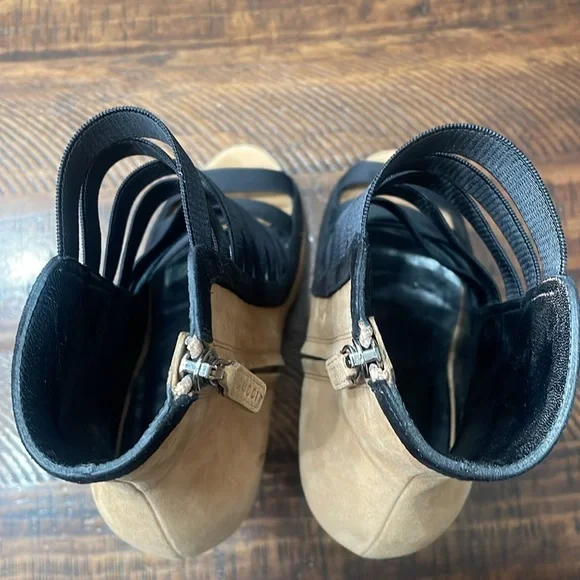 GUCCI Olimpia Ladder Strap Peep Toe Booties - Picture 14 of 16